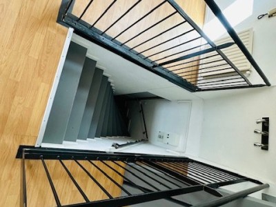 T1 sous les toits A LOUER - ST ETIENNE FOURNEYRON/REPUBLIQUE - 49.78 m2 - 495 &euro; charges comprises par mois