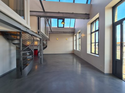 LOFT A VENDRE - ST ETIENNE FACULTE   CENTRE DEUX - 174.62 m2 - 230000€