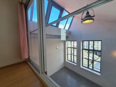 LOFT A VENDRE - ST ETIENNE FACULTE   CENTRE DEUX - 174.62 m2 - 230000€