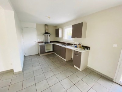 MAISON - ANDREZIEUX BOUTHEON - 104.75 m2 - LOUÉ