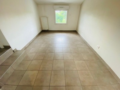 MAISON - ANDREZIEUX BOUTHEON - 104.75 m2 - LOUÉ