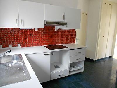 MAISON A LOUER - L ETRAT L ORANGERIE - 188.21 m2 - 1 500 &euro; charges comprises par mois