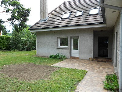 MAISON A LOUER - L ETRAT L ORANGERIE - 188.21 m2 - 1 500 &euro; charges comprises par mois