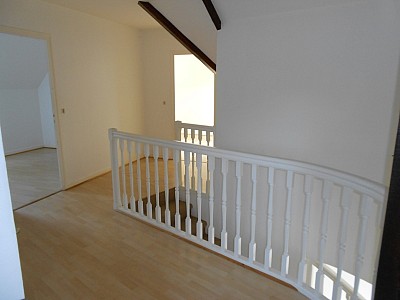 MAISON A LOUER - L ETRAT L ORANGERIE - 188.21 m2 - 1 500 &euro; charges comprises par mois