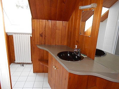MAISON A LOUER - L ETRAT L ORANGERIE - 188.21 m2 - 1 500 &euro; charges comprises par mois