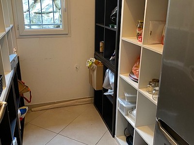 MAISON A LOUER - SORBIERS ZONE COMMERCIALE/PROCHE DE LA TALAUDIERE - 276.11 m2 - 2 075 &euro; charges comprises par mois