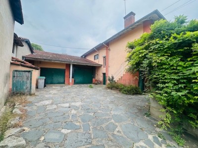 MAISON A LOUER - ST BONNET LES OULES - 90.14 m2 - 850€ charges comprises par mois