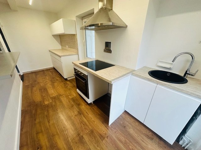 MAISON - ST BONNET LES OULES - 90.14 m2 - LOU&Eacute;
