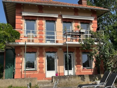 MAISON A LOUER - ST BONNET LES OULES - 90.14 m2 - 850€ charges comprises par mois