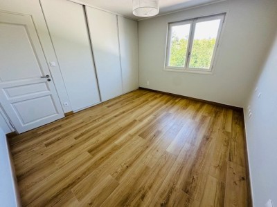 MAISON A LOUER - ST CHAMOND - 175.36 m2 - 1�850�&euro; charges comprises par mois