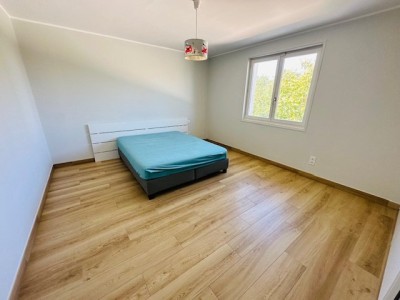 MAISON A LOUER - ST CHAMOND - 175.36 m2 - 1�850�&euro; charges comprises par mois