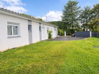 MAISON A LOUER - ST CHAMOND - 100 m2 - 1 300 &euro; charges comprises par mois