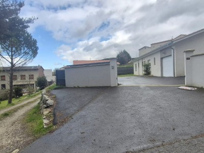 MAISON A LOUER - ST CHAMOND - 100 m2 - 1 300 € charges comprises par mois