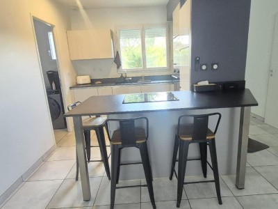 MAISON A LOUER - ST CHAMOND - 100 m2 - 1 300 € charges comprises par mois
