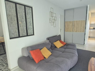 MAISON A LOUER - ST CHAMOND - 100 m2 - 1 300 € charges comprises par mois