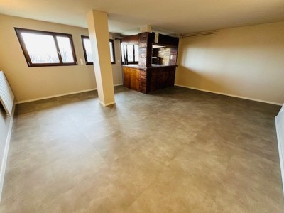 MAISON - ST ETIENNE MONTAUD/BEL AIR/BERGSON - 199.33 m2 - LOUÉ