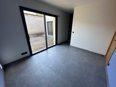 MAISON A LOUER - ST ETIENNE ZENITH/MEONS/LE SOLEIL - 100.85 m2 - 1 000 € charges comprises par mois