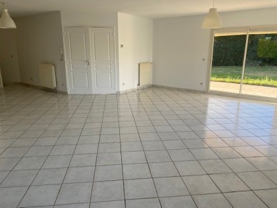 MAISON A LOUER - ST JUST ST RAMBERT - 122.33 m2 - 1�365�&euro; charges comprises par mois