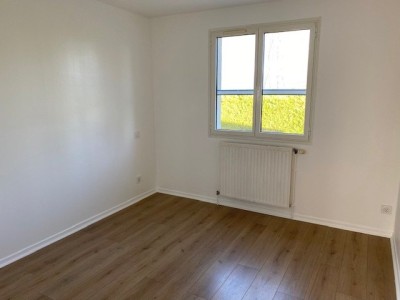 MAISON A LOUER - ST JUST ST RAMBERT - 122.33 m2 - 1�365�&euro; charges comprises par mois