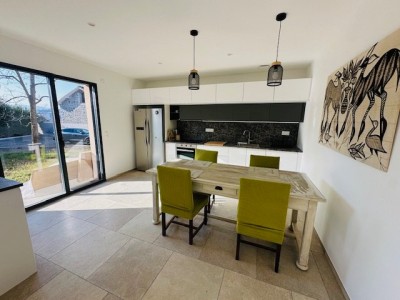 MAISON NEUVE A LOUER - ST PRIEST EN JAREZ PROCHE CHU NORD - 137.92 m2 - 2 400 &euro; charges comprises par mois