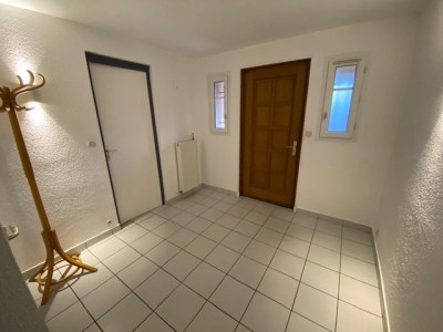 MAISON - ST PRIEST EN JAREZ - 100.74 m2 - LOUÉ