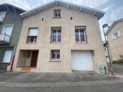 MAISON - ST PRIEST EN JAREZ - 100.74 m2 - LOUÉ