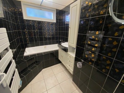 Maison de Ville A LOUER - ST VICTOR SUR LOIRE - 134.1 m2 - 1200€ charges comprises par mois