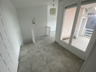 Maison de Ville A LOUER - ST VICTOR SUR LOIRE - 134.1 m2 - 1200€ charges comprises par mois