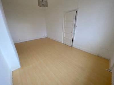 MAISON - SURY LE COMTAL - 113.83 m2 - LOUÉ