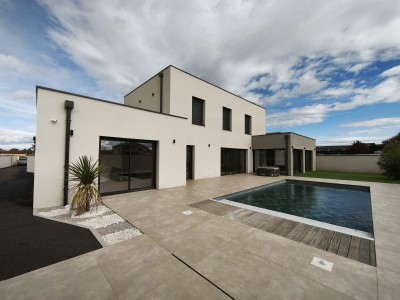 MAISON A VENDRE - ANDREZIEUX BOUTHEON - 229 m2 - 720000€