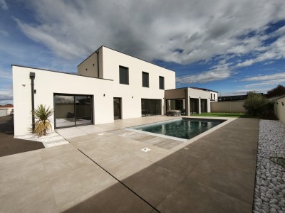 MAISON A VENDRE - ANDREZIEUX BOUTHEON - 229 m2 - 720000€