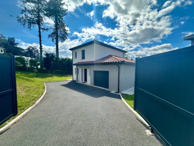 MAISON A VENDRE - ANDREZIEUX BOUTHEON - 113.94 m2 - 399 000 &euro;