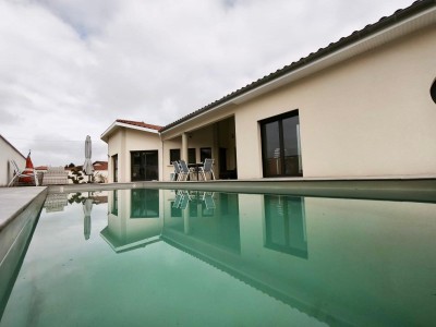 MAISON A VENDRE - ANDREZIEUX BOUTHEON - 208 m2 - 599000€