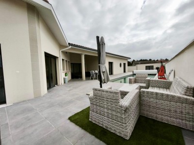 MAISON A VENDRE - ANDREZIEUX BOUTHEON - 208 m2 - 599000€