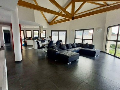 MAISON A VENDRE - ANDREZIEUX BOUTHEON - 208 m2 - 599000€