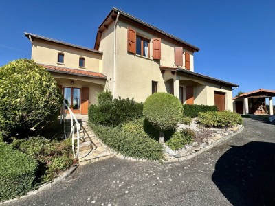 MAISON A VENDRE - BEAUZAC - 143 m2 - 330 000 &euro;
