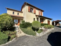 MAISON A VENDRE - BEAUZAC - 143 m2 - 330 000 €