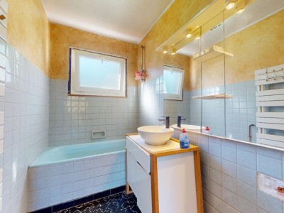 Maison individuelle A VENDRE - BEAUZAC - 163.2 m2 - 127 000 €