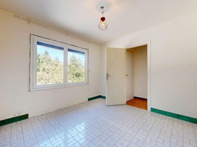 Maison individuelle A VENDRE - BEAUZAC - 163.2 m2 - 127 000 €