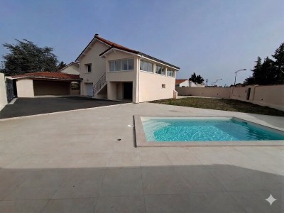 MAISON A VENDRE - BONSON - 231 m2 - 469�000�&euro;