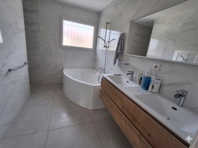 MAISON A VENDRE - BONSON - 231 m2 - 469�000�&euro;