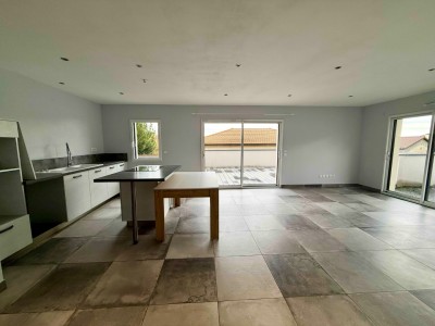 Villa de 2017 A VENDRE - CELLIEU - 145.52 m2 - 365 000 €