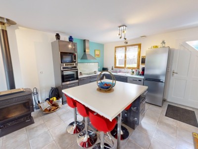 MAISON A VENDRE - CHAMBLES - 92 m2 - 262000€