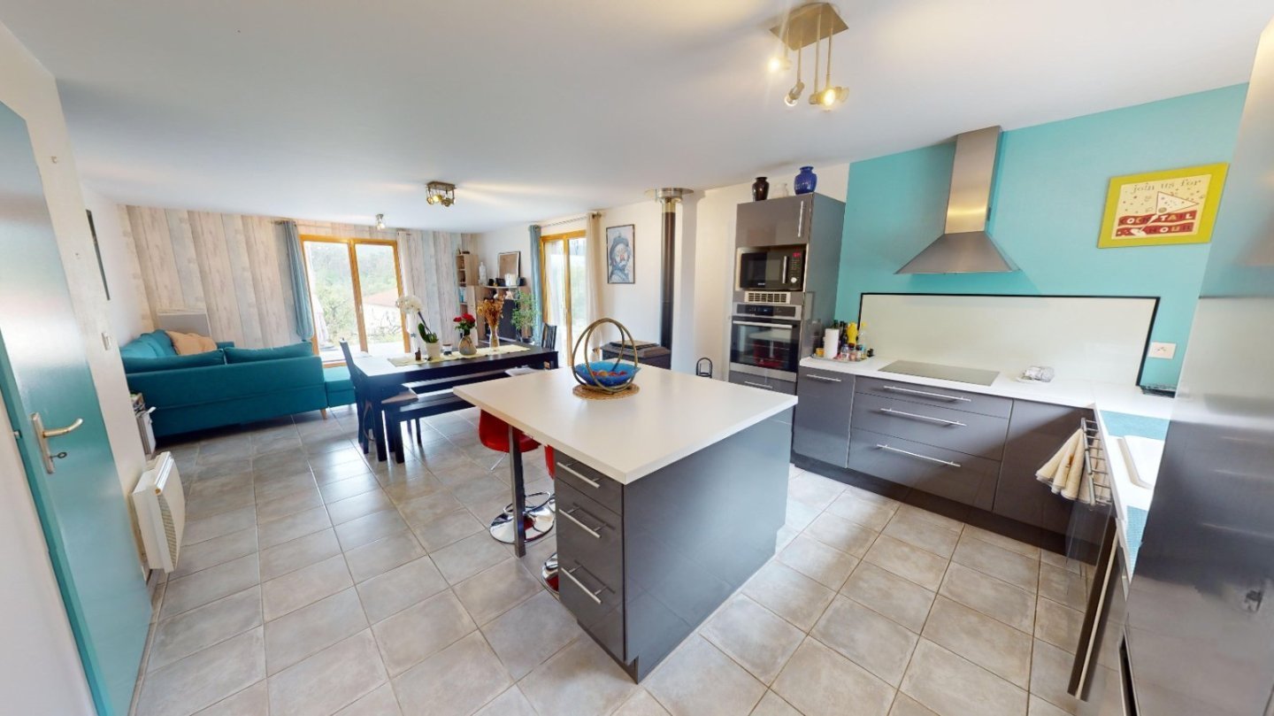 MAISON - CHAMBLES - 92 m2 - VENDU