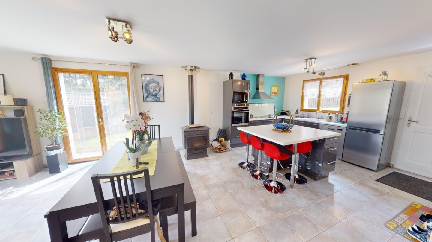 MAISON - CHAMBLES - 92 m2 - VENDU