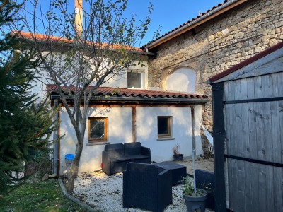 MAISON A VENDRE - CHAZELLES SUR LAVIEU - 90 m2 - 190000€