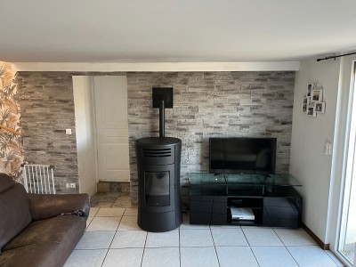 MAISON A VENDRE - CHAZELLES SUR LAVIEU - 90 m2 - 190000€