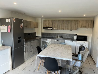 MAISON A VENDRE - CHAZELLES SUR LAVIEU - 90 m2 - 190000€
