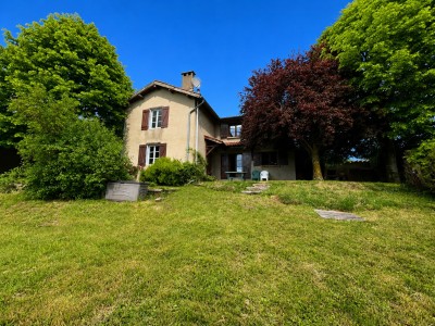 MAISON A VENDRE - CHEVRIERES - 121 m2 - 241 500 €