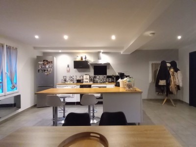 MAISON DE VILLAGE A VENDRE - GENILAC - 68.8 m2 - 195�000�&euro;